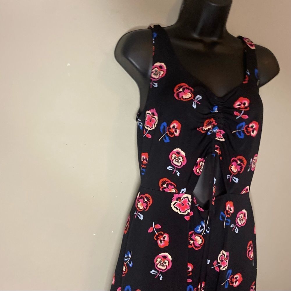 EXPRESS Black Floral Open Cut Sleeveless Midi Dress - Picture 5 of 10
